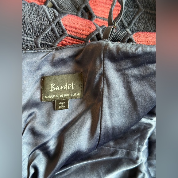 BARDOT Navy Burgundy Diamond Lace Embroidered V-Neck Sheath Dress 8 - Picture 10 of 11